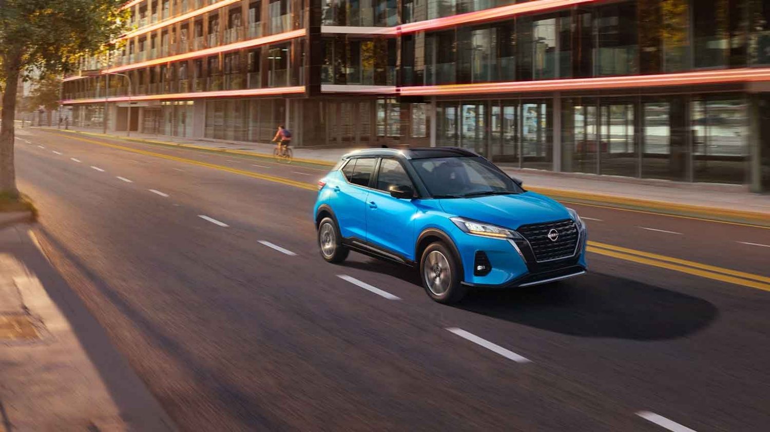 nissan-2023-kicks_platinum_cvt_negro_bi_tono-azul_zafiro_bitono-negro-exterior-precios_especiales_banner-d.jpg.ximg.l_full_m.smart