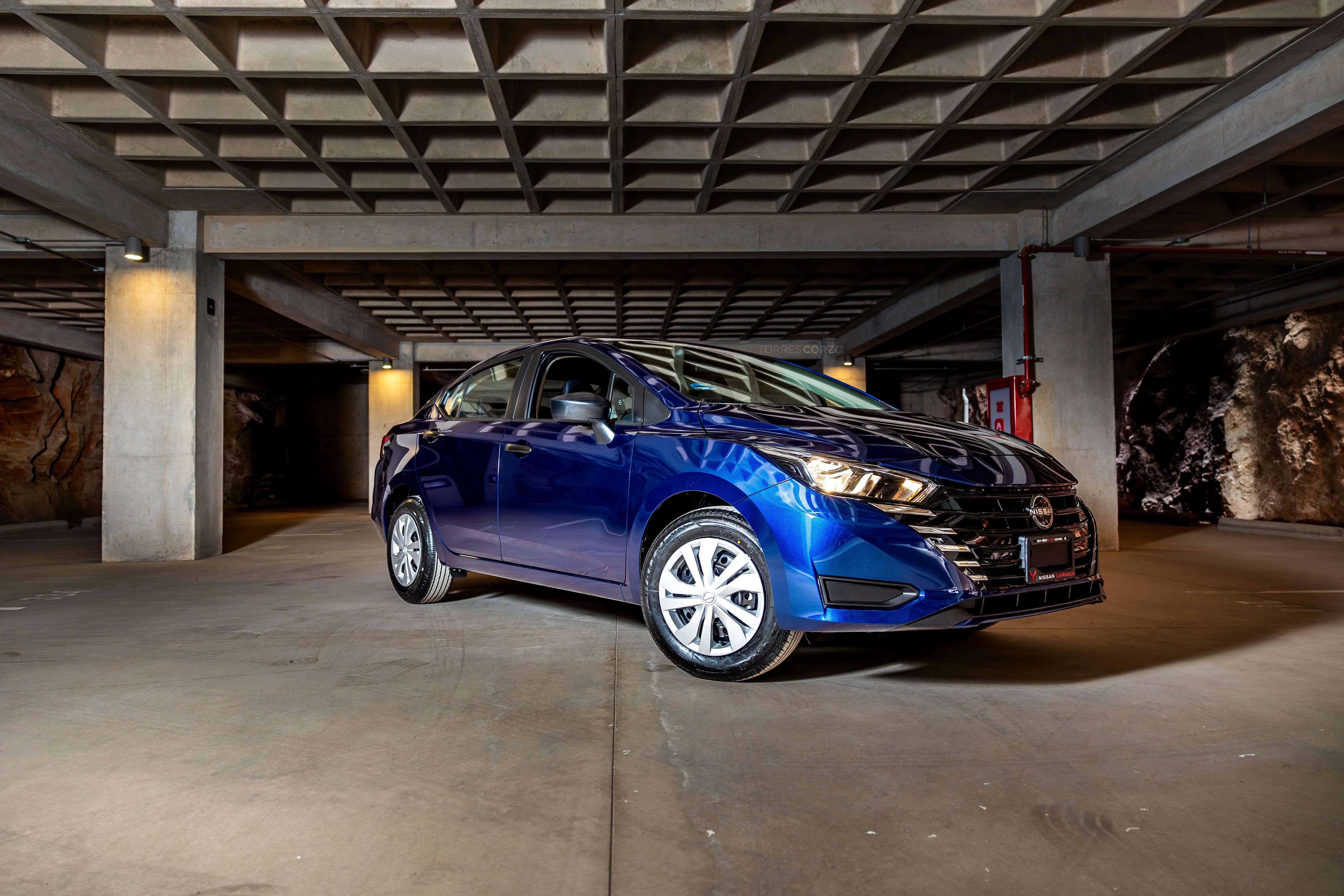 Nissan Versa 2023 azul (1)